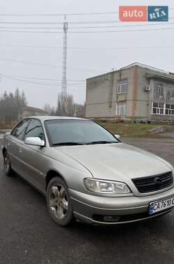 Седан Opel Omega 2002 в Тульчине