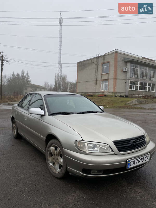Opel Omega 2002