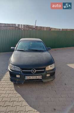 Седан Opel Omega 1995 в Києві