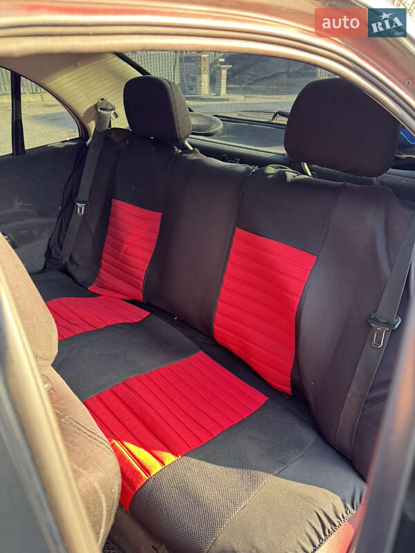 Седан Opel Omega 1995 в Тернополі