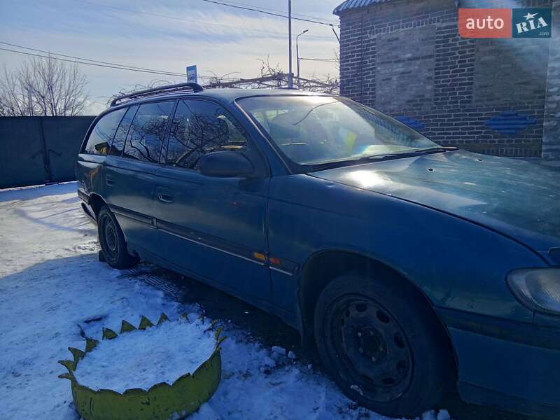 Универсал Opel Omega 1995 в Краматорске