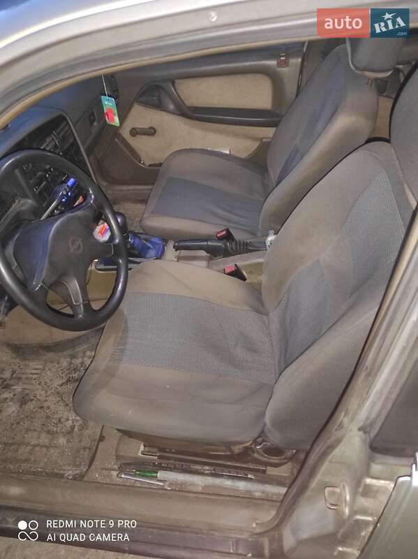 Седан Opel Omega 1986 в Миколаєві