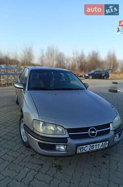 Седан Opel Omega 1996 в Стрию