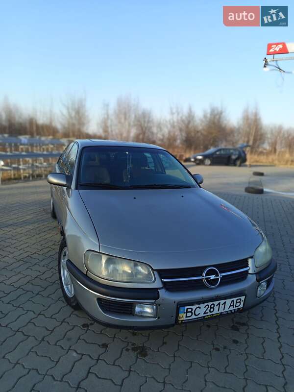 Седан Opel Omega 1996 в Стрые