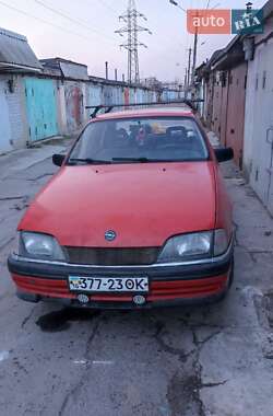 Седан Opel Omega 1992 в Одессе