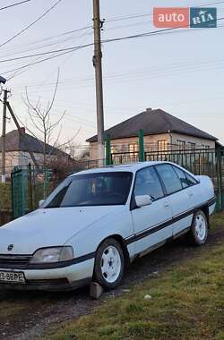 Седан Opel Omega 1992 в Ужгороде