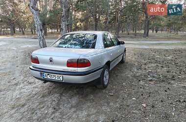 Седан Opel Omega 1997 в 