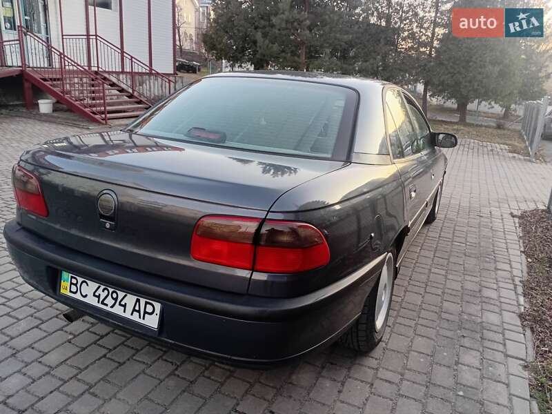 Седан Opel Omega 1996 в Львові