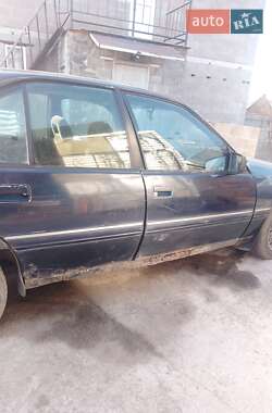 Седан Opel Omega 1989 в 