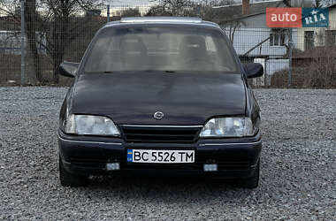 Седан Opel Omega 1990 в Львове