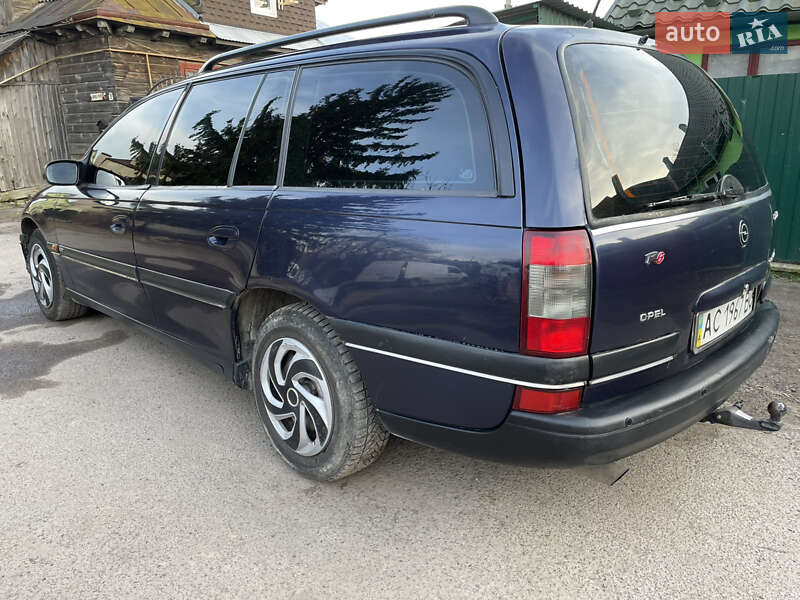 Універсал Opel Omega 1995 в Володимирі