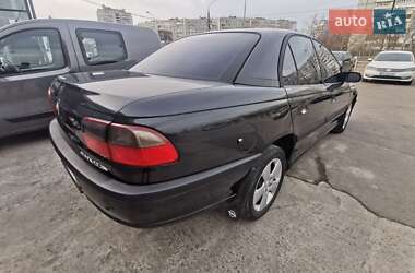 Седан Opel Omega 1999 в Запорожье