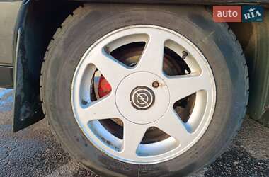 Седан Opel Omega 1990 в 