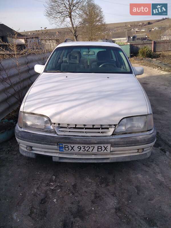 Универсал Opel Omega 1992 в 