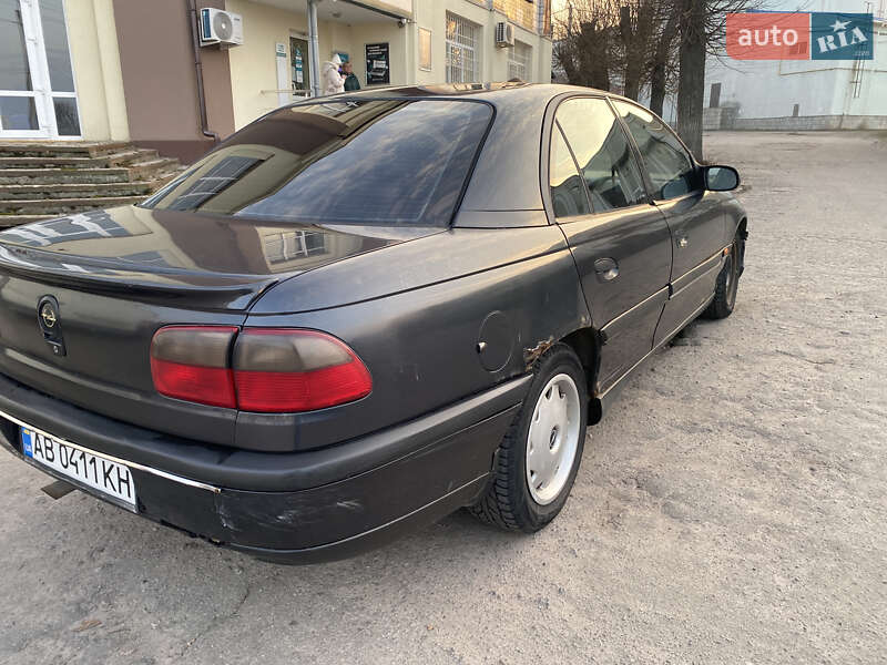 Седан Opel Omega 1995 в Калинівці