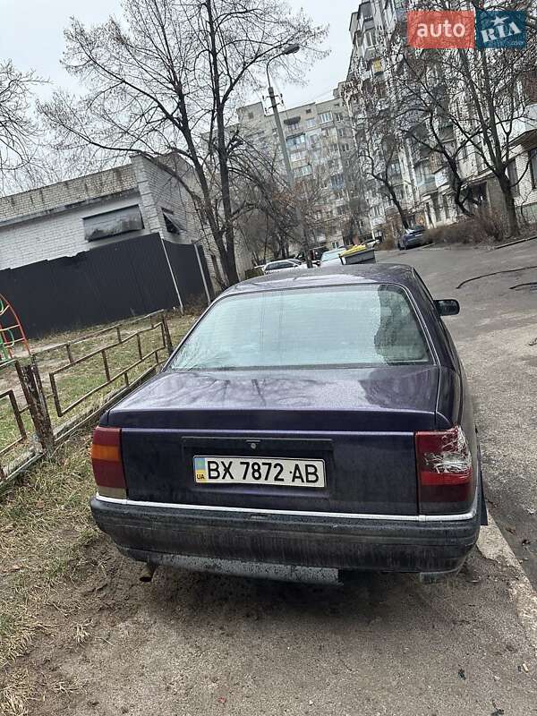 Седан Opel Omega 1991 в Киеве