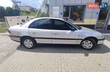 Седан Opel Omega 1998 в 