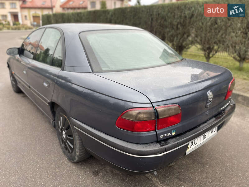 Седан Opel Omega 1996 в Шептицькому
