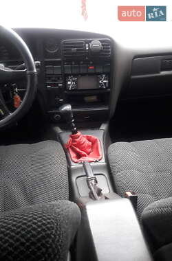 Седан Opel Omega 1989 в 