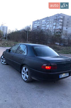Седан Opel Omega 1995 в 