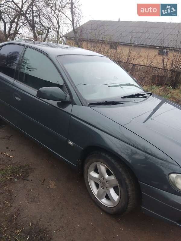 Седан Opel Omega 2001 в Монастырище