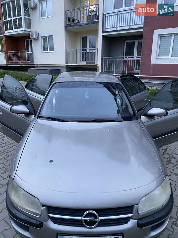 Седан Opel Omega 1997 в Чернівцях