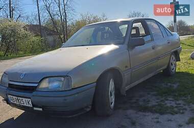 Седан Opel Omega 1988 в Бершади