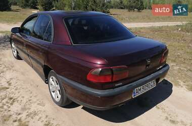 Седан Opel Omega 1995 в 