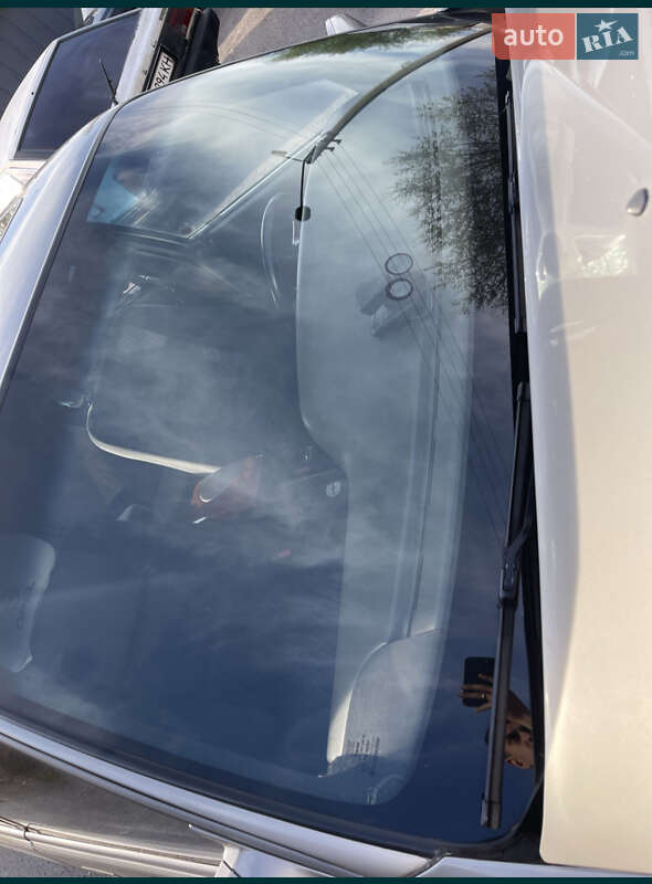 Седан Opel Omega 1987 в Киеве