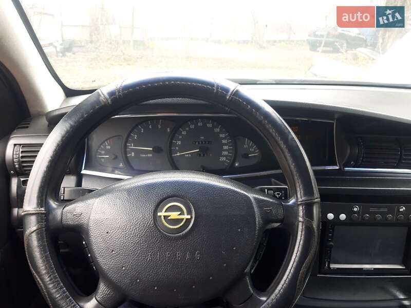 Универсал Opel Omega 2000 в Луцке