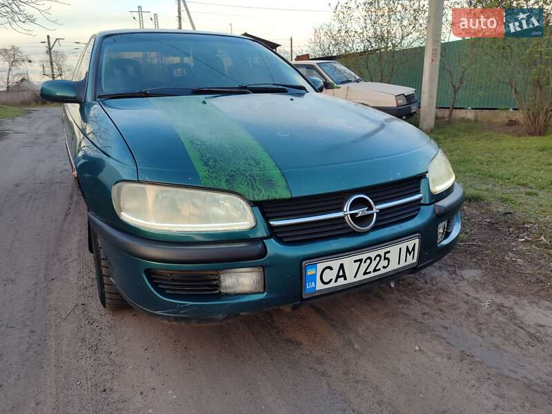 Седан Opel Omega 1994 в 