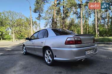 Седан Opel Omega 2002 в 