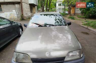 Универсал Opel Omega 1988 в 