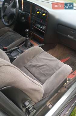 Седан Opel Omega 1992 в 