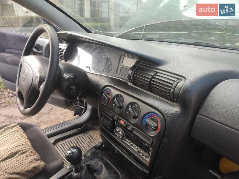 Универсал Opel Omega 1995 в Николаеве