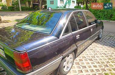 Седан Opel Omega 1990 в 