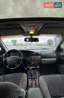 Седан Opel Omega 1995 в 