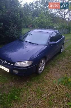 Седан Opel Omega 1996 в Болехове