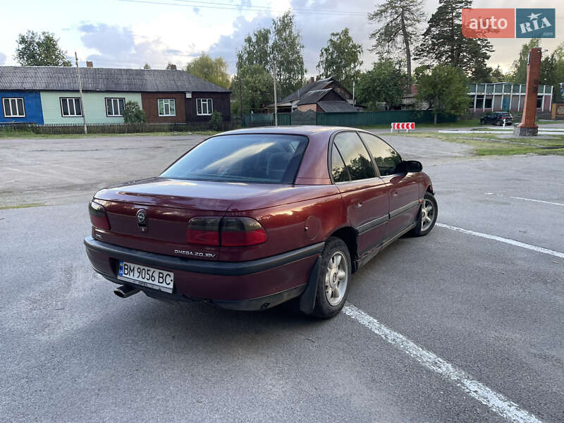 Седан Opel Omega 1997 в Лебедине