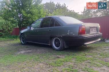 Седан Opel Omega 1990 в Калиновке
