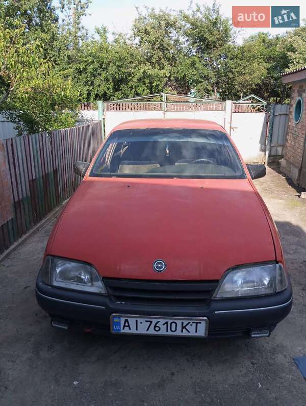 Седан Opel Omega 1987 в Чуднове
