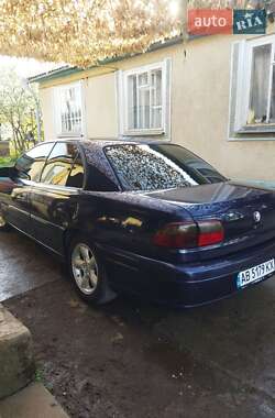 Седан Opel Omega 1998 в 