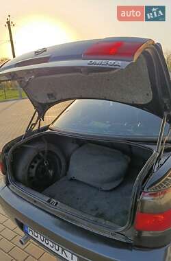 Седан Opel Omega 2003 в 