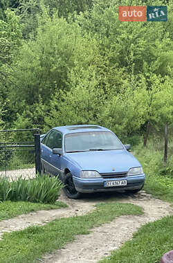 Седан Opel Omega 1986 в 