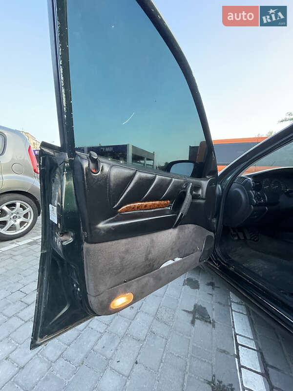 Седан Opel Omega 1996 в Рівному