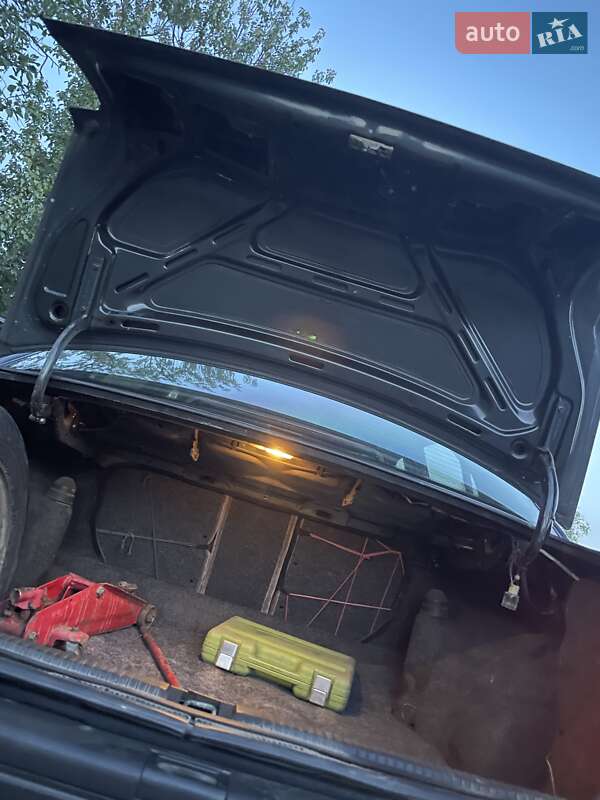 Седан Opel Omega 1991 в Днепре