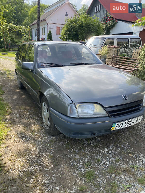 Универсал Opel Omega 1987 в Грушево