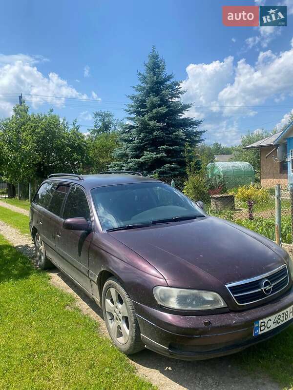 Opel Omega 2000