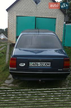 Седан Opel Omega 1989 в Дунаївцях