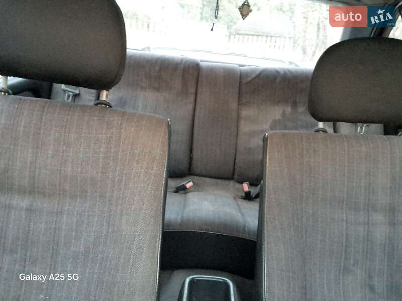 Седан Opel Omega 1991 в Черновцах фото 4 Седан Opel Omega 1991 в Черновцах